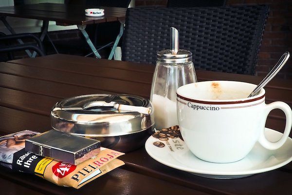 En las ciudades italianas donde más se fuma se bebe mas café. / Michael Gaida.
