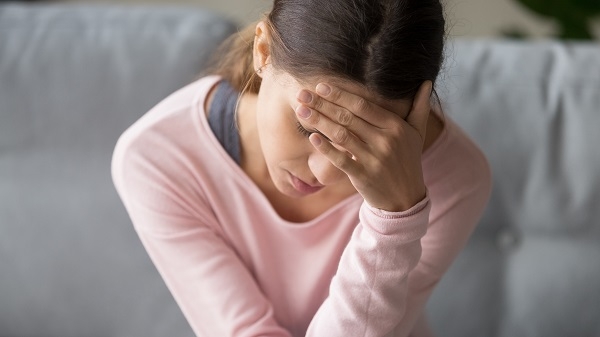 Fatiga, disnea y dolor, principales síntomas en mujeres. / Shutterstock. 