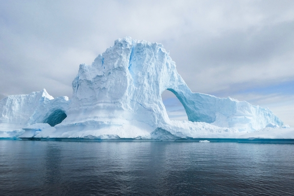En el trabajo se estudiará, entre otros aspectos, las capas de hielo de Groenlandia y la Antártida. / Shutterstock.