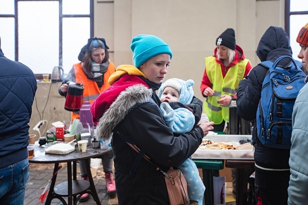 Según ACNUR, más de 3,5 millones de personas han salido de Ucrania desde que empezó el conflicto. / Shutterstock.