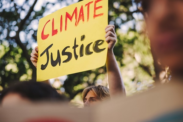 La perspectiva ética se evalúa en la comunicación del cambio climático. / Shutterstock. 