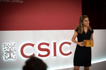 Ana León Rodríguez, primera participante en arrancar y segundo premio del jurado. / CSIC.